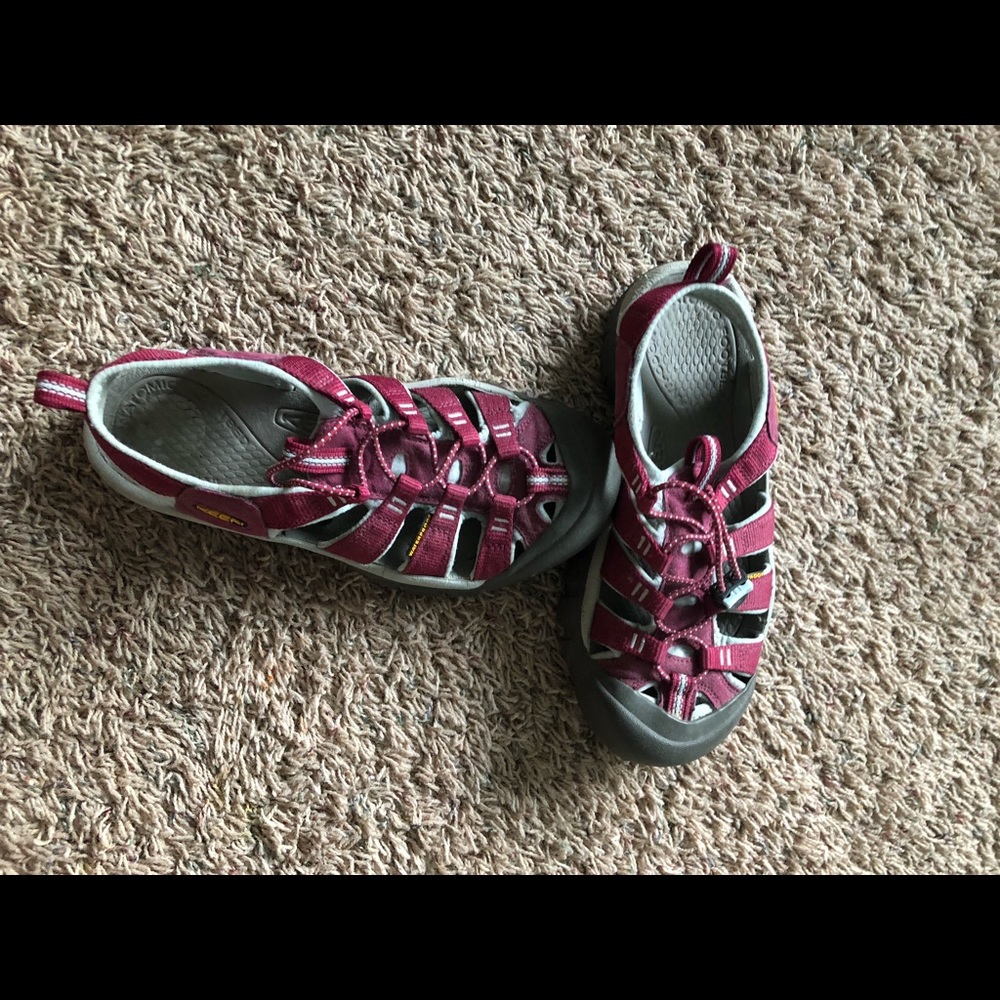 Purple keens